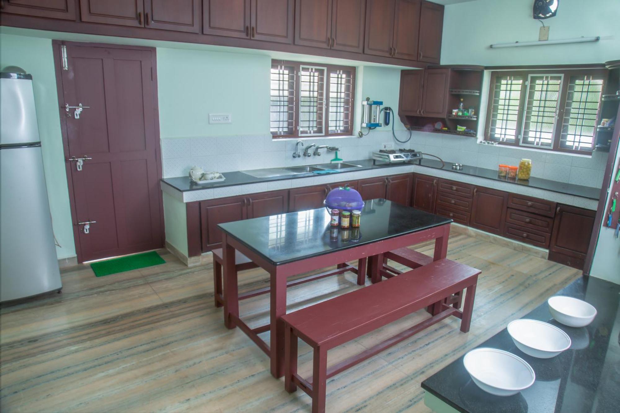 Lake County Heritage Home Kochi Exterior photo