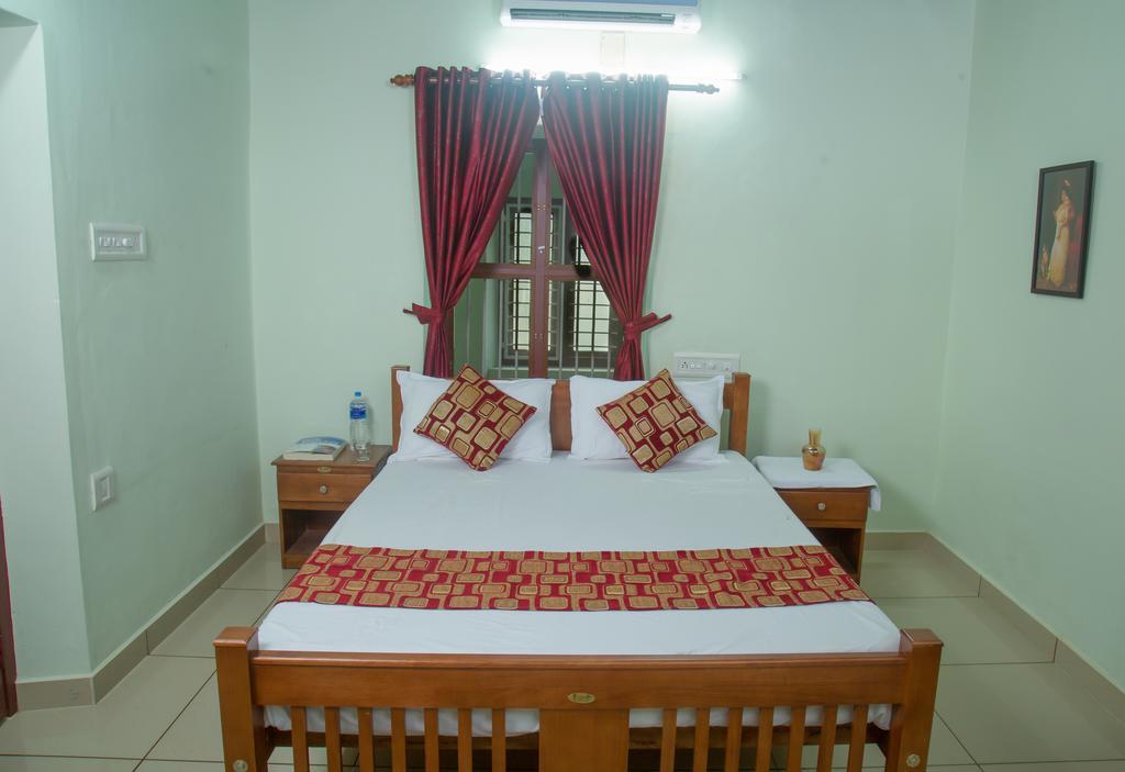 Lake County Heritage Home Kochi Exterior photo
